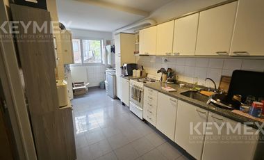 Departamento en Alquiler de 4 dormitorios y cochera cubierta