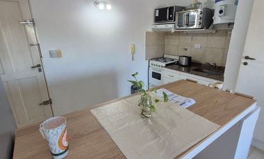 Departamento Monoambiente con espacio guardacoches en Lomas de Zamora Este