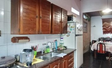 CASA EN PH EN BURZACO