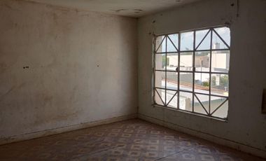 Casa en  Venta Rufino Centro a reciclar.  IDEAL INVERSOR
