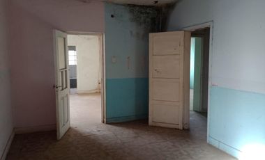 Casa en  Venta Rufino Centro a reciclar.  IDEAL INVERSOR