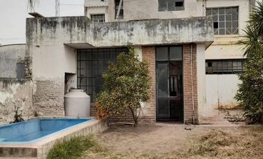 Casa en  Venta Rufino Centro a reciclar.  IDEAL INVERSOR