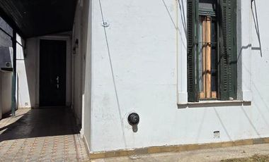 Casa de corte antiguo en Banfield