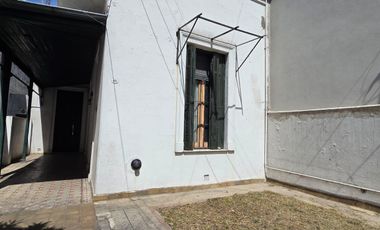 Casa de corte antiguo en Banfield