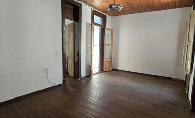 Casa de corte antiguo en Banfield