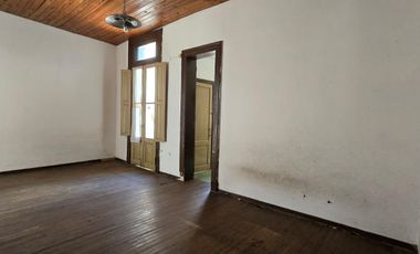 Casa de corte antiguo en Banfield