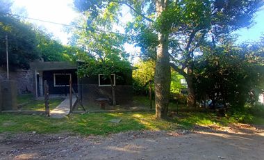 Rio Ceballos, casa remodelada . Excelente ubicación , 2 dor, patio plano, un baño nuevo.