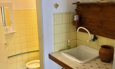 Local en Jose Marmol