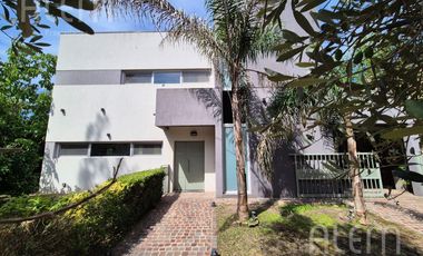 Casa en venta y alquiler en Quintas del Sol