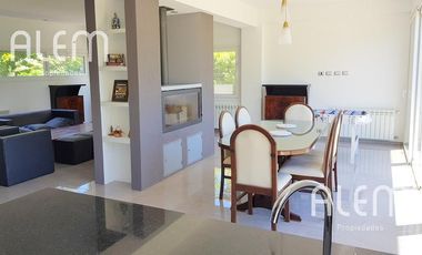 Casa en venta y alquiler en Quintas del Sol