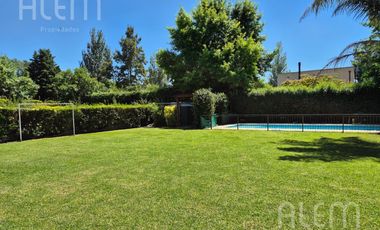 Casa en venta y alquiler en Quintas del Sol