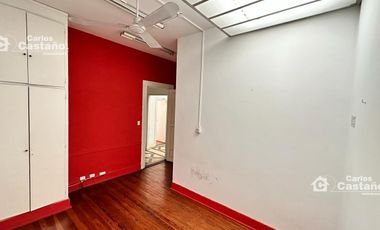 Gran Oficina/Local en PA, 7 Amb. Sobre Av. Maipú