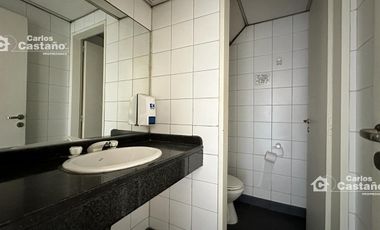 Gran Oficina/Local en PA, 7 Amb. Sobre Av. Maipú