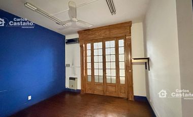 Gran Oficina/Local en PA, 7 Amb. Sobre Av. Maipú