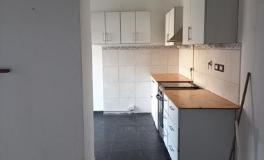 Casa tipo Ph 3 ambientes con jardin