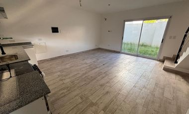 Duplex a estrenar 5,60 de ancho, 3 dormitorios + play. Cochera x 2.