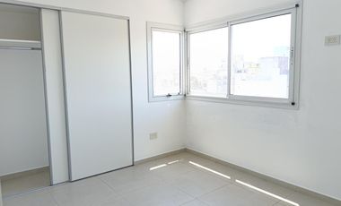 Departamento de 2 ambientes en alquiler Moron Sur