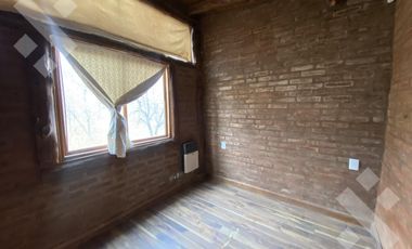 VENTA DE CASA CON  TRES TERRENOS