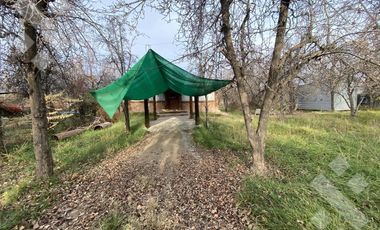 VENTA DE CASA CON  TRES TERRENOS