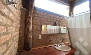 VENTA DE CASA CON  TRES TERRENOS