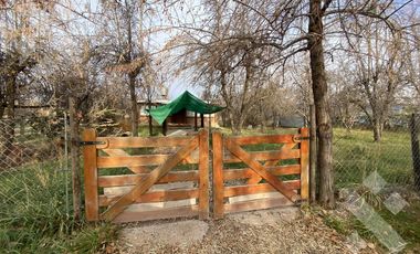 VENTA DE CASA CON  TRES TERRENOS