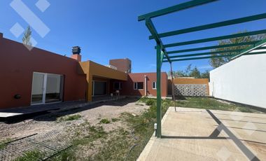 VENTA CASA A ESTRENAR 3 DORM. - B ° Los Sauces,  Fernandez  Oro