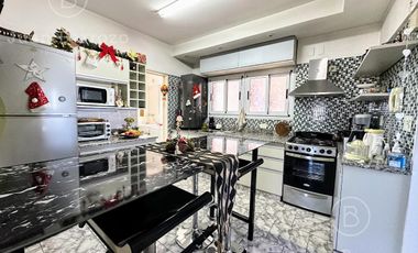 Venta Departamento de 3 ambientes en Remedios de Escalada.