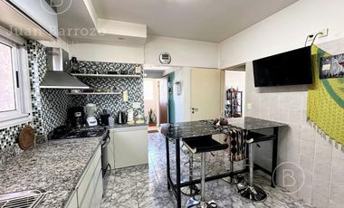 Venta Departamento de 3 ambientes en Remedios de Escalada.