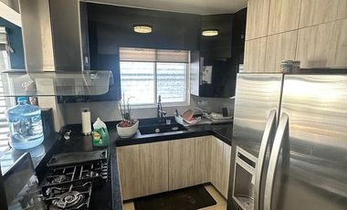 Casa en venta en fraccionamiento privado Cumbres Samsara sector Traviata.