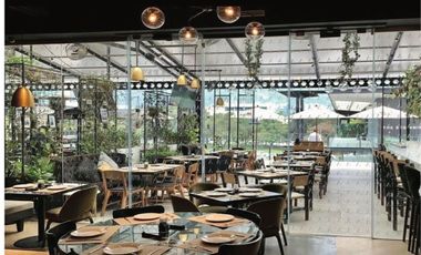 Venta de local y traspaso restaurante con permiso de alcohol en San Pedro Garza