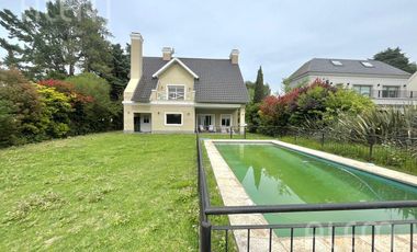 Casa en Venta en Saint Thomas Norte Sur, Canning