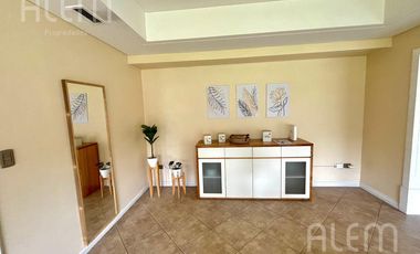 Casa en Venta en Saint Thomas Norte Sur, Canning