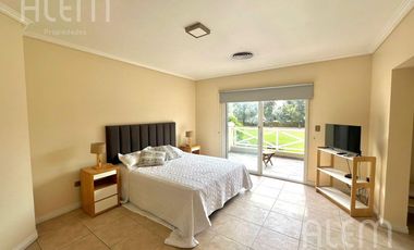 Casa en Venta en Saint Thomas Norte Sur, Canning