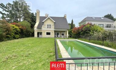 Casa en Venta en Saint Thomas Norte Sur, Canning