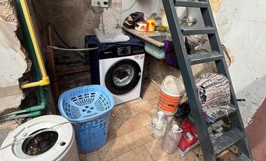 Casa sobre lote propio, patio. Florida.