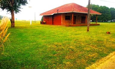 Casa 3 ambientes en  Miramar