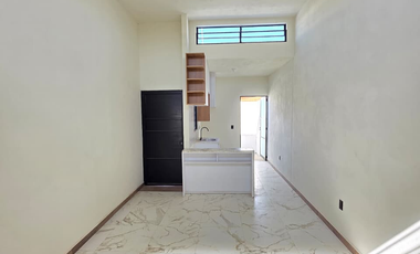 CASA EN VENTA 1 PLANTA, 3 RECÁMARAS, 1 BAÑO, AMPLIA COCHERA