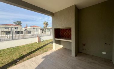 Casa en  venta en barrio Chic Village Pilar