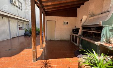 Depto. 4 Amb. con 2 Baños, 2 Patios, Quincho con Parrilla