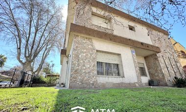 Casa en venta Rosario, Alberdi.