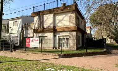 Casa en venta Rosario, Alberdi.