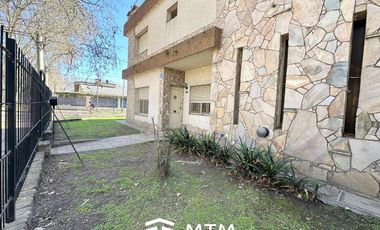 Casa en venta Rosario, Alberdi.