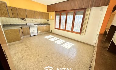 Casa en venta Rosario, Alberdi.