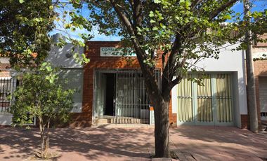 CASA EN VENTA EN CALLE RIOS SEGUNDO - BARRIO ALTAMIRA