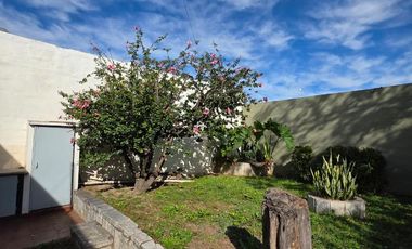 CASA EN VENTA EN CALLE RIOS SEGUNDO - BARRIO ALTAMIRA