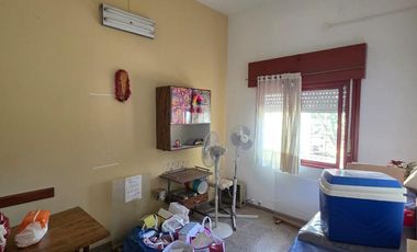 CASA EN VENTA EN CALLE RIOS SEGUNDO - BARRIO ALTAMIRA