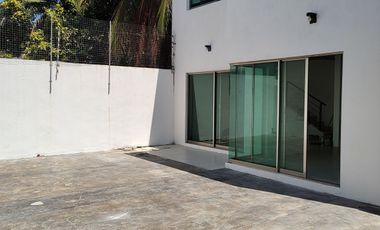 CASA EN RENTA EN PRIVADA LA ESPERANZA