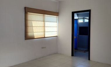 CASA EN RENTA EN PRIVADA LA ESPERANZA