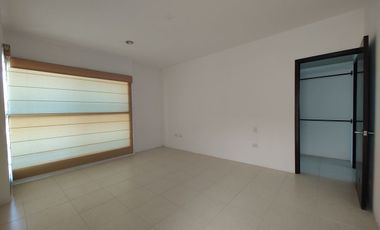 CASA EN RENTA EN PRIVADA LA ESPERANZA