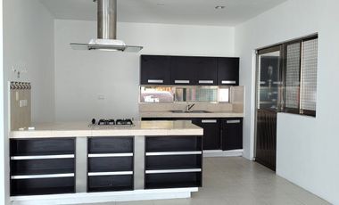 CASA EN RENTA EN PRIVADA LA ESPERANZA